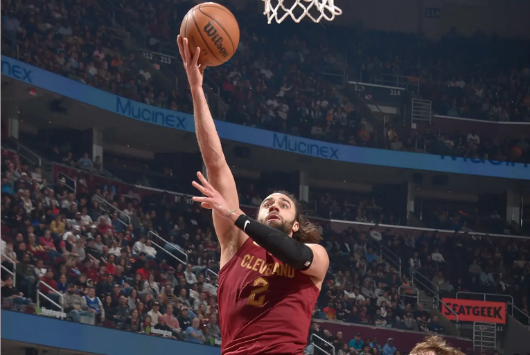 2026世界杯客户端更新-惨败中的好消息！伤愈复出的骑士侧翼大将的状态看起来相当不错？